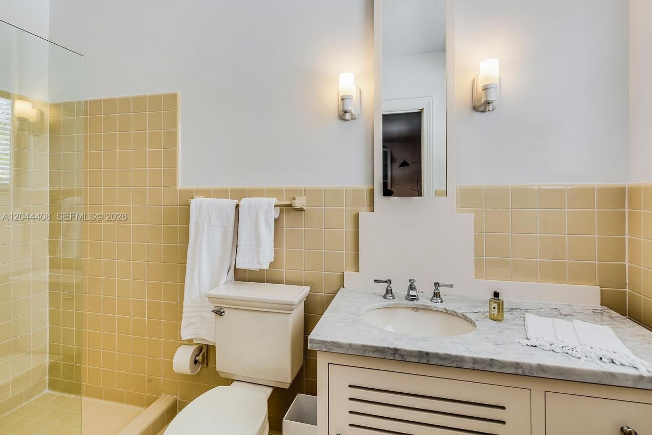 2828 Segovia St , Unit Suite 1, Coral Gables, FL 33134 Photo