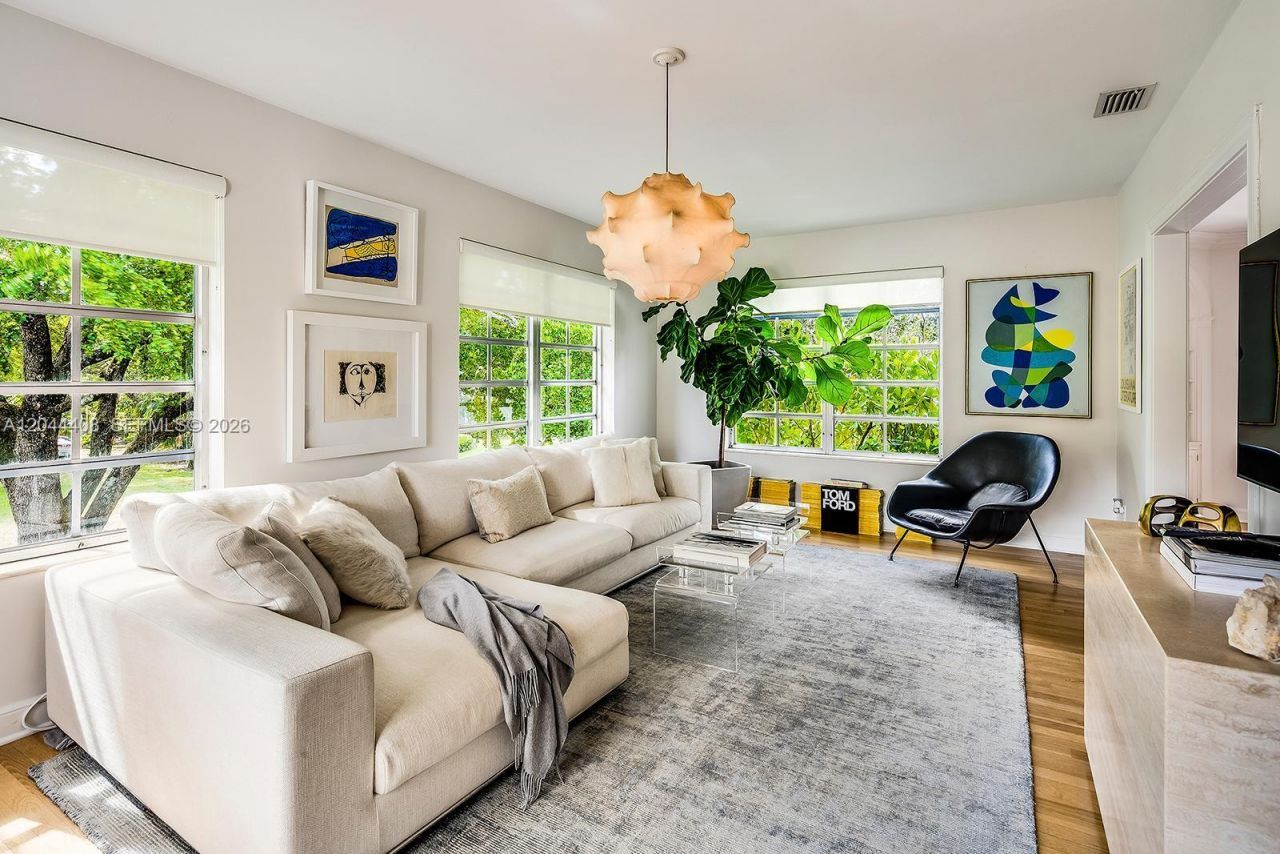 2828 Segovia St , Unit Suite 1, Coral Gables, FL 33134 Photo