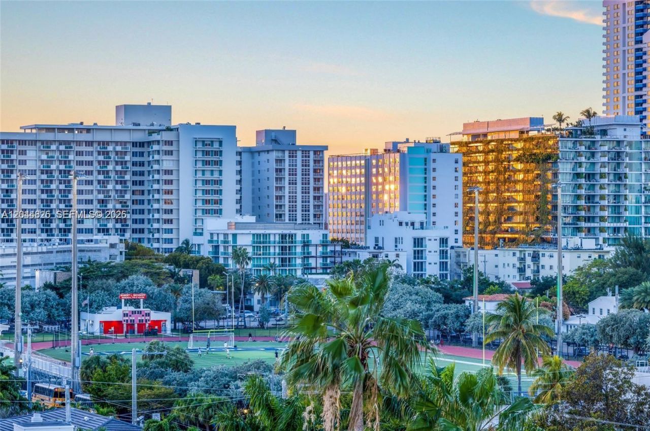 1020 Meridian Ave , Unit 816, Miami Beach, FL 33139 Photo