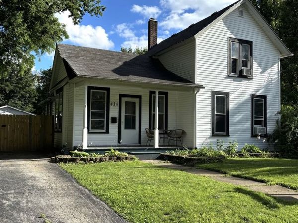 434 Cleveland Avenue , Batavia, IL 60510