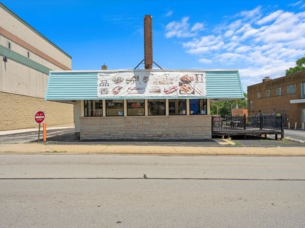 2923 Chicago Road , South Chicago Heights, IL 60411