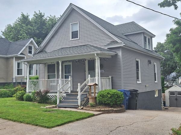 2324 E High Street , Davenport, IA 52803