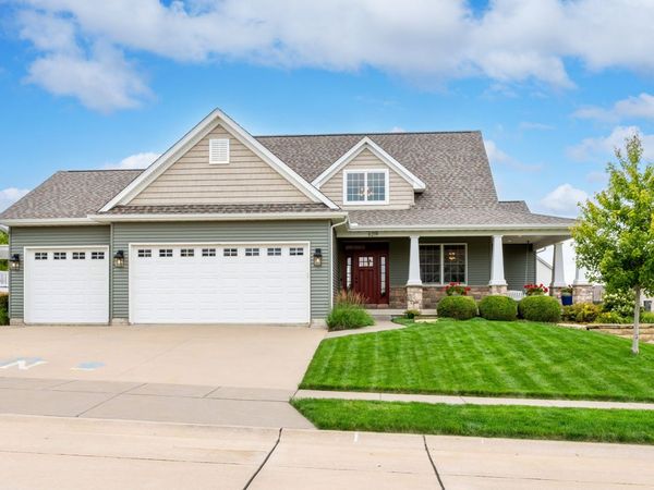 6219 Fillmore Street, Davenport, IA 52806