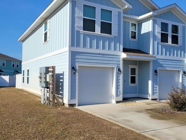 1933 Pointe Drive , Panama City Beach, FL 32407