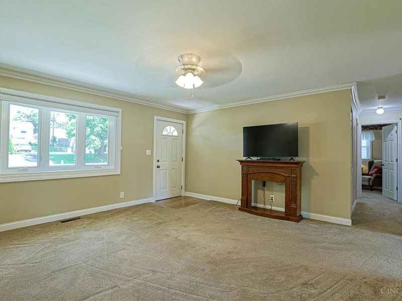 111 Stadia Drive, Franklin, OH 45005 Photo 7