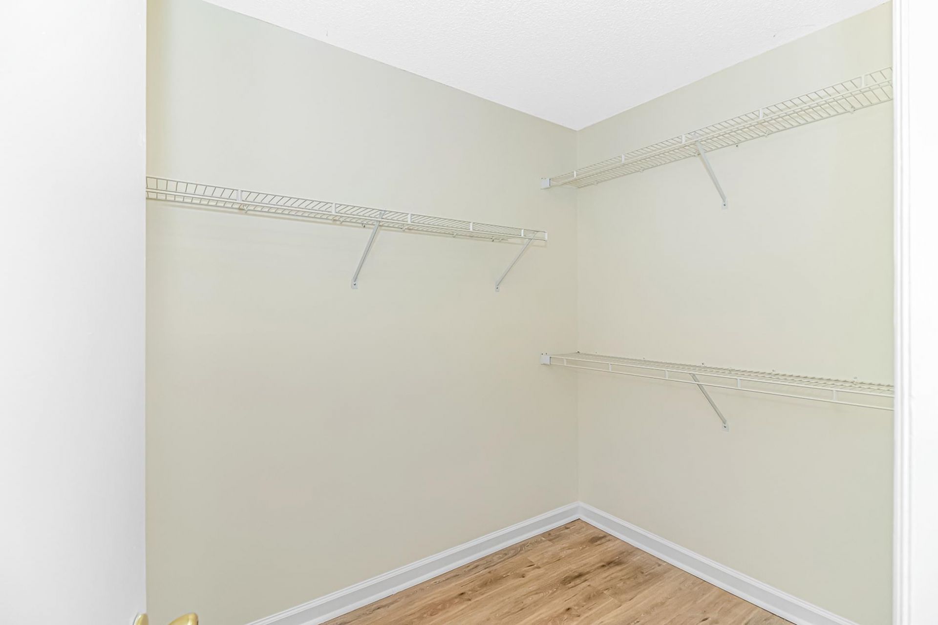 2263 Andover Dr.  Photo 21