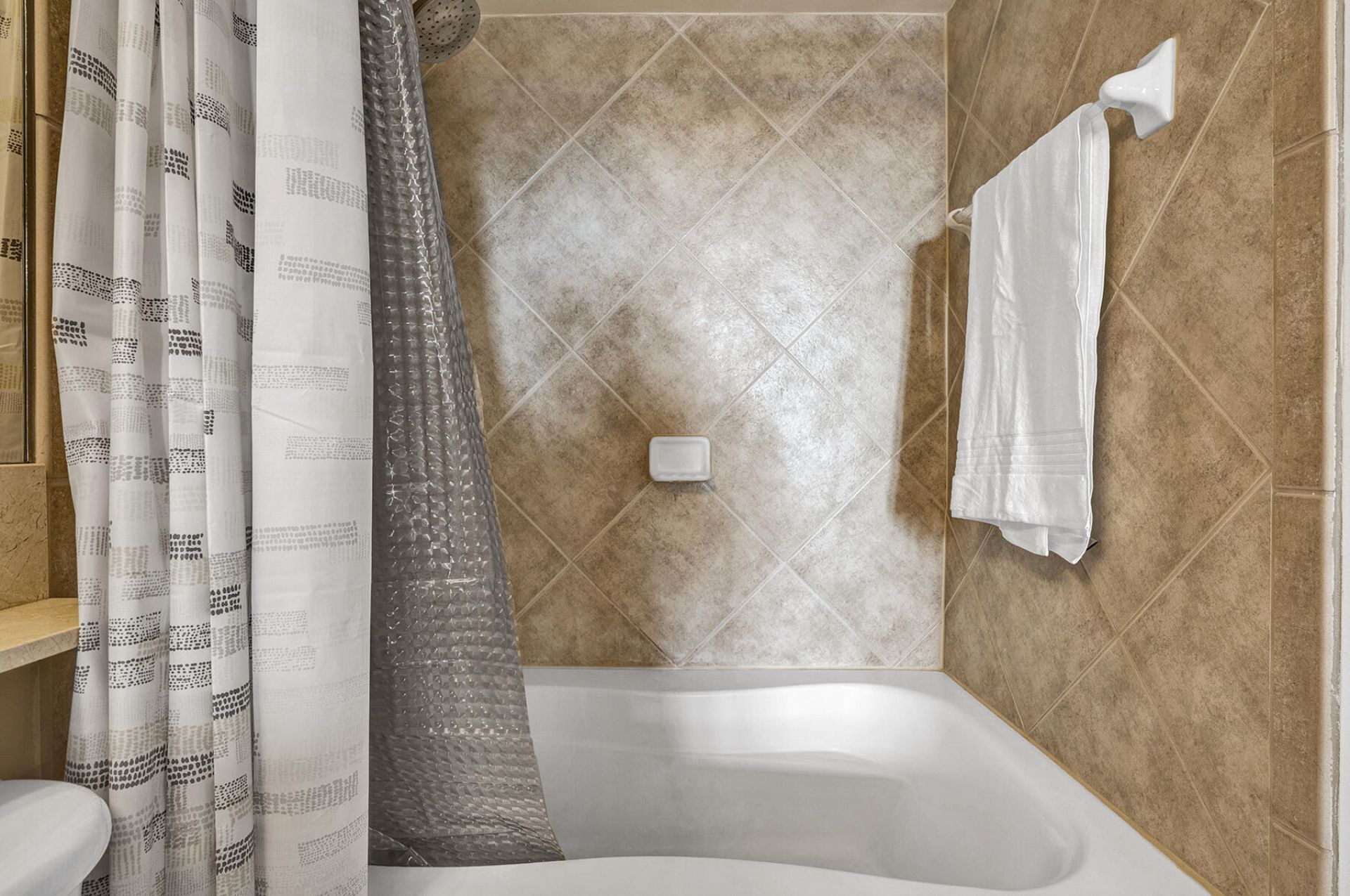 100 NE 6th Street, Unit 203, Boynton Beach, FL 33435 Photo