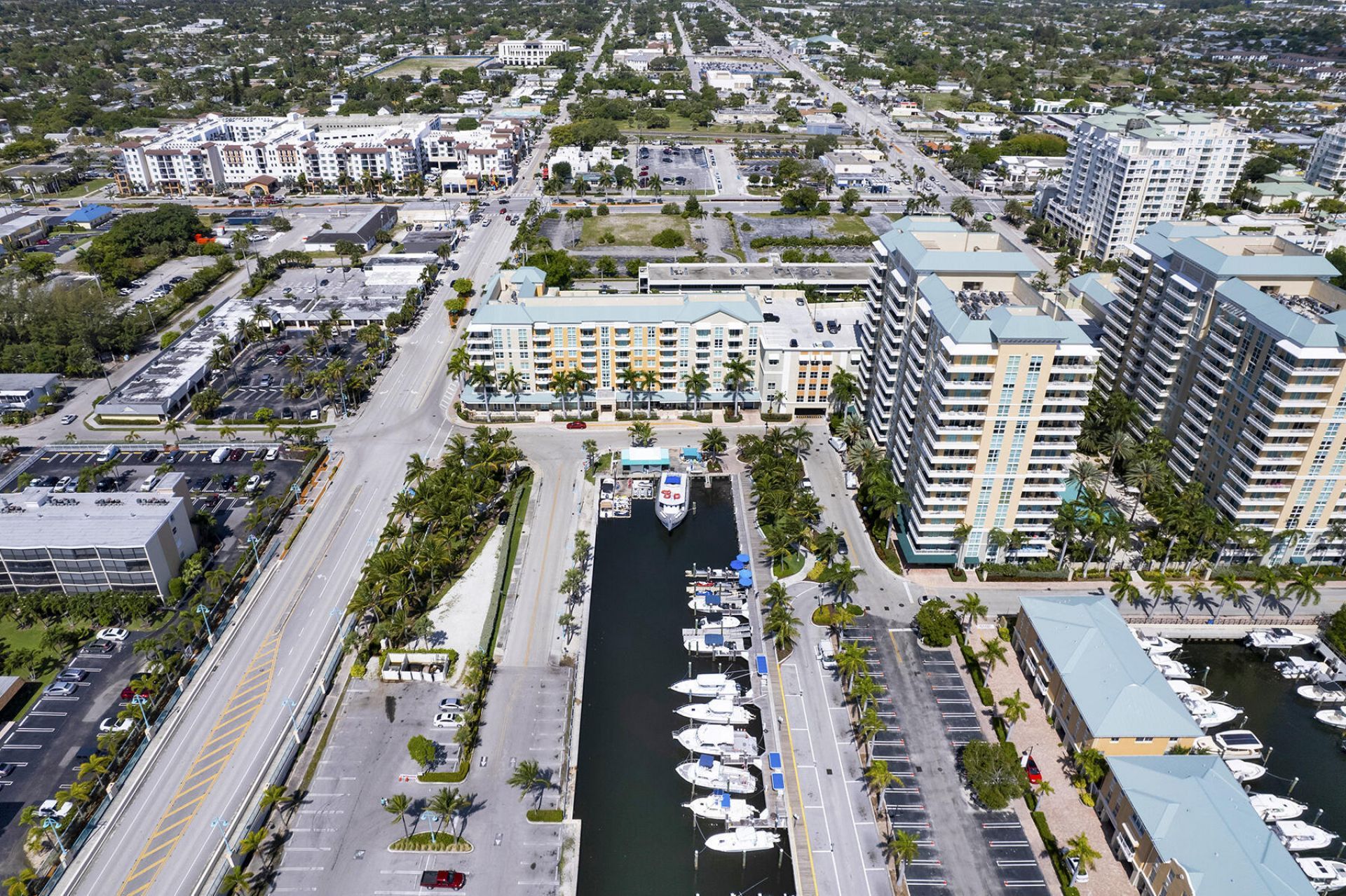 100 NE 6th Street, Unit 203, Boynton Beach, FL 33435 Photo
