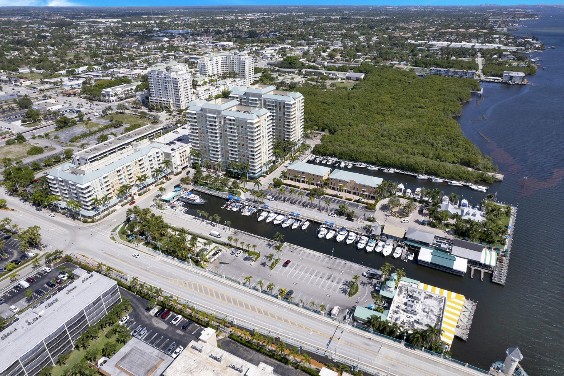 100 NE 6th Street, Unit 203, Boynton Beach, FL 33435 Photo