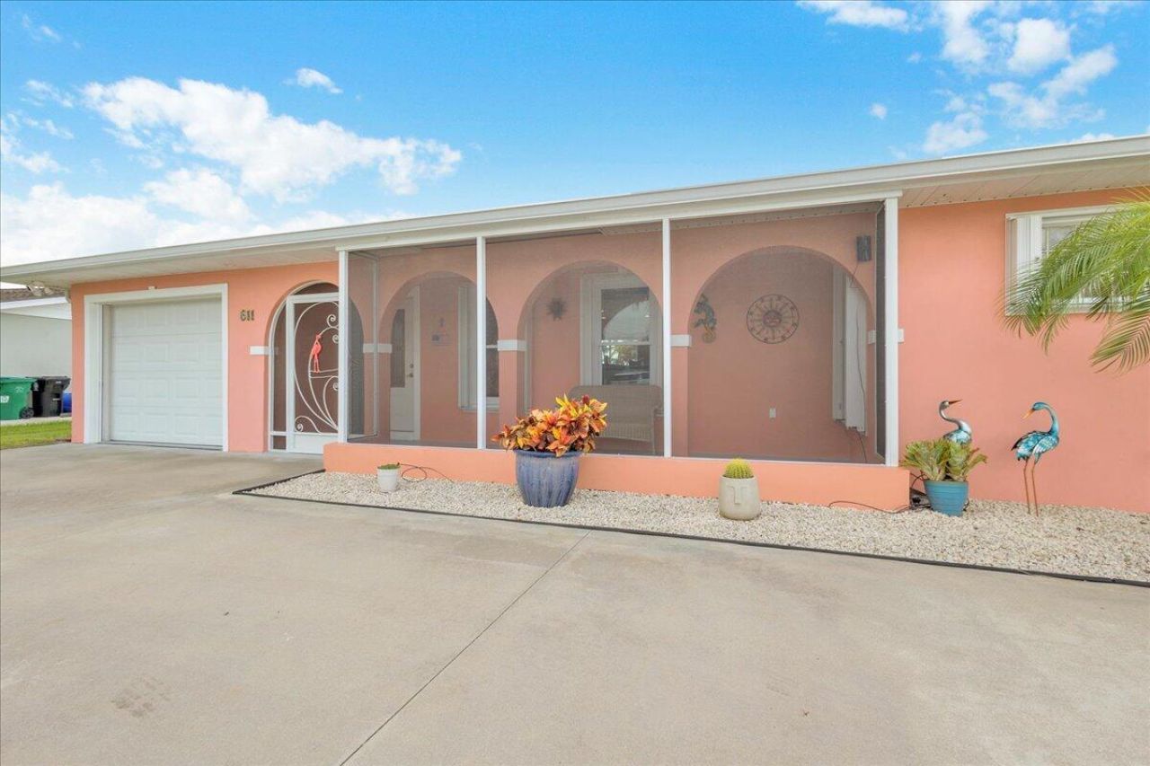 611 SE Harborview Drive, Port Saint Lucie, FL 34983 Photo