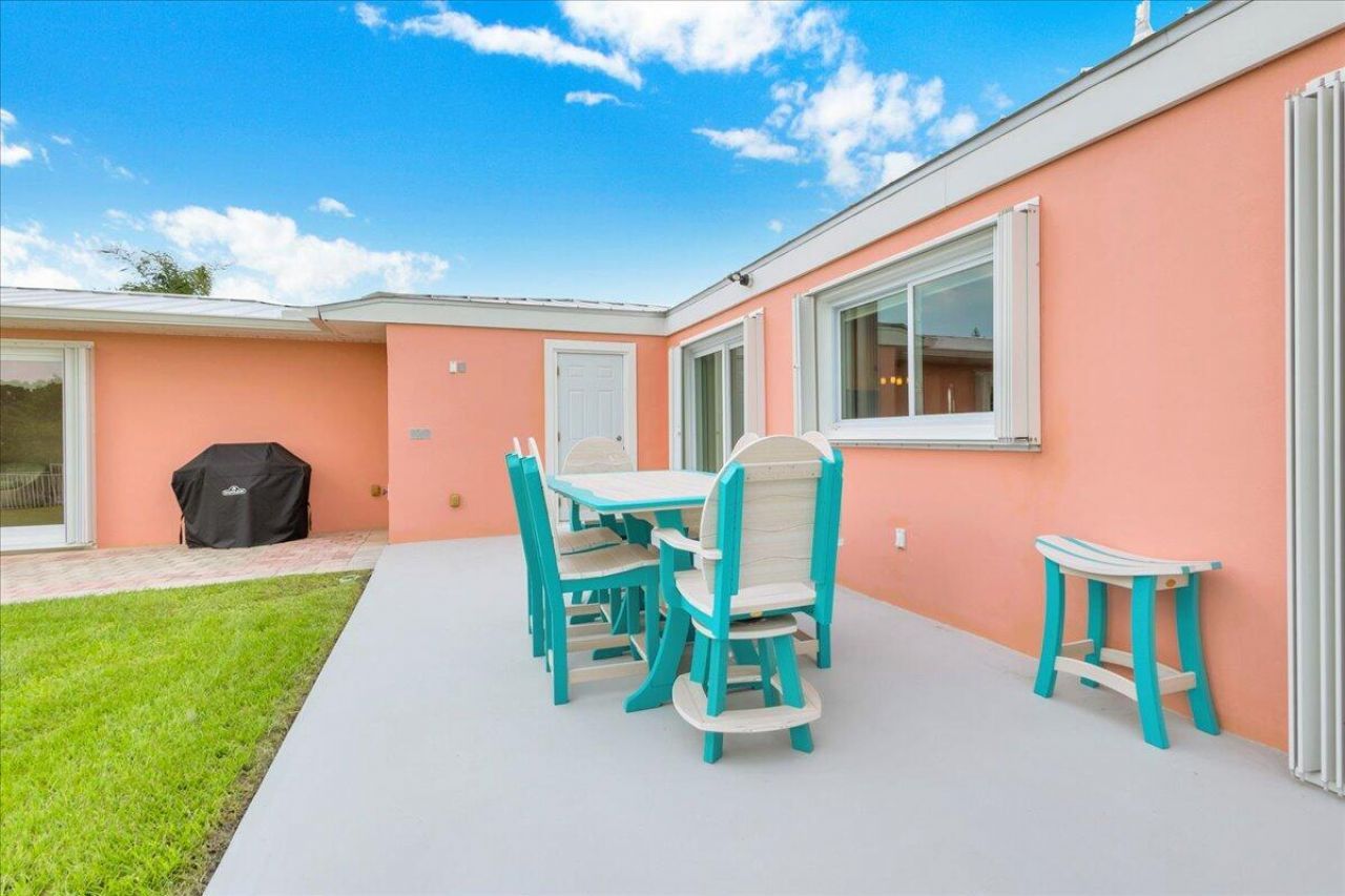 611 SE Harborview Drive, Port Saint Lucie, FL 34983 Photo