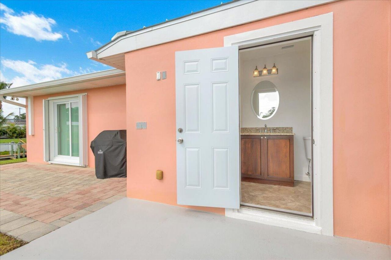 611 SE Harborview Drive, Port Saint Lucie, FL 34983 Photo