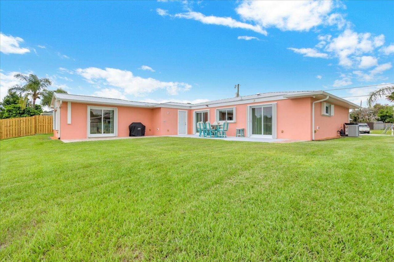 611 SE Harborview Drive, Port Saint Lucie, FL 34983 Photo