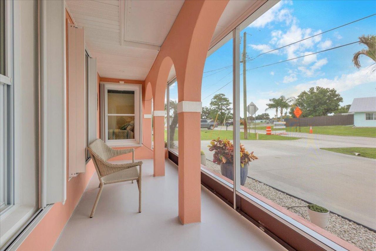 611 SE Harborview Drive, Port Saint Lucie, FL 34983 Photo