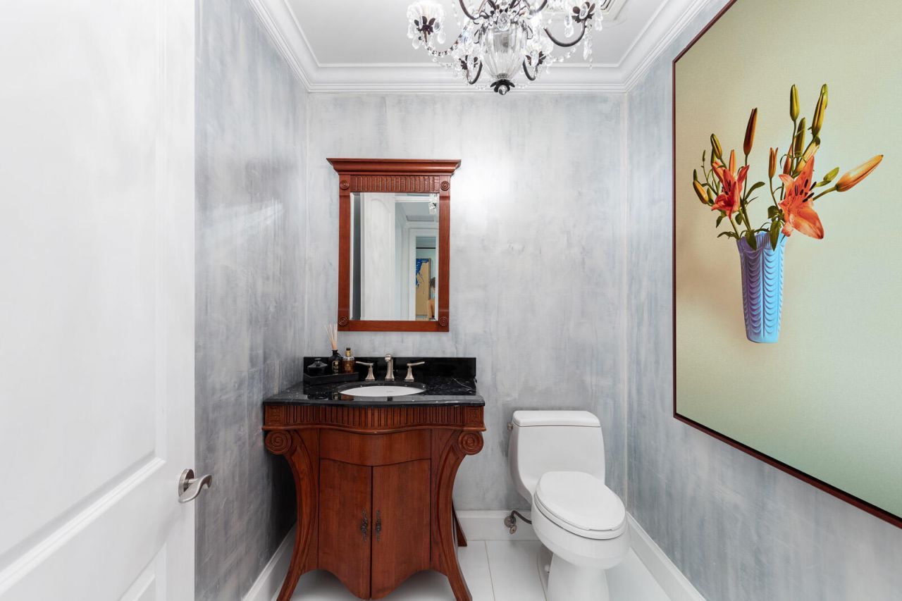 1 N Ocean Boulevard, Unit 305, Boca Raton, FL 33432 Photo
