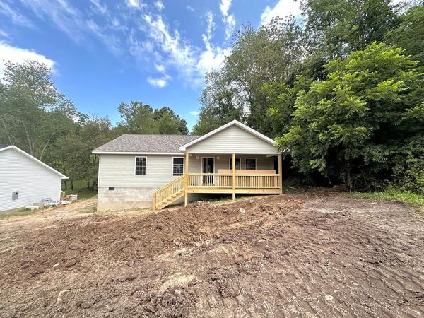 66 GOFF RD, OAK HILL, WV 25901
