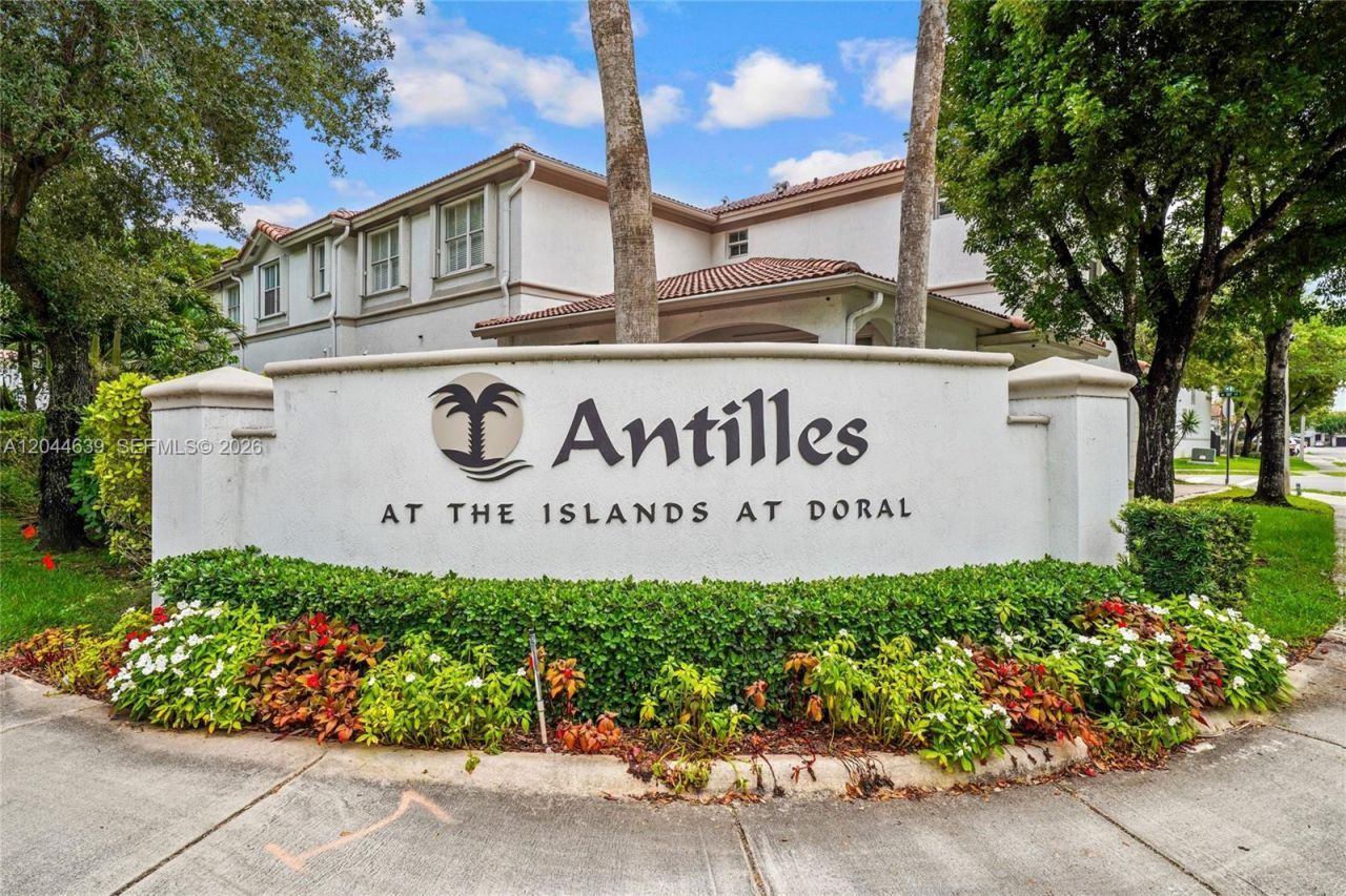 10709 NW 81st Ln , Doral, FL 33178 Photo