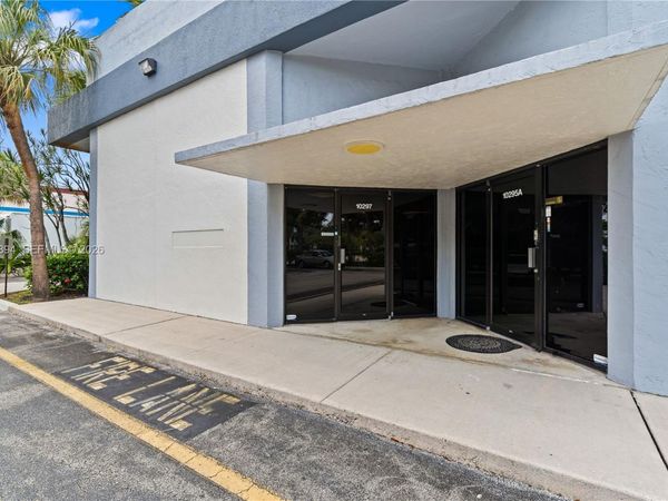 10297 NW 46th St , Unit 1A, Sunrise, FL 33351