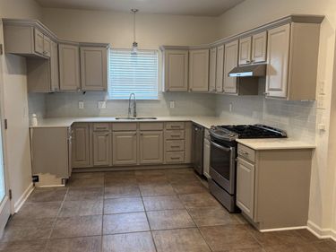 7141 Point Avery Dr, Baton Rouge, LA 70817