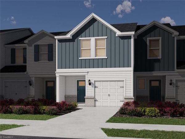 811 StreamView Court , Mebane, NC 27302