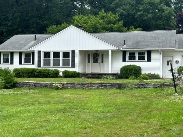 2569 Johnnycake Road SE, Warren, OH 44484