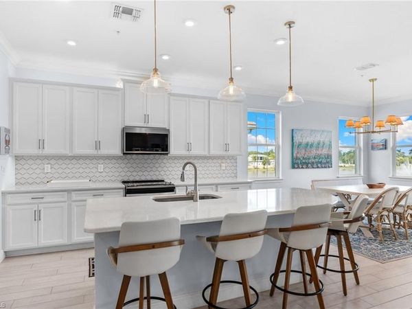 4620 Arboretum CIR , Unit 201, NAPLES, FL 34112