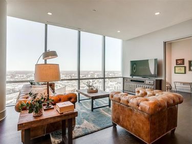 1301 Throckmorton Street, Unit 2505, Fort Worth, TX 76102