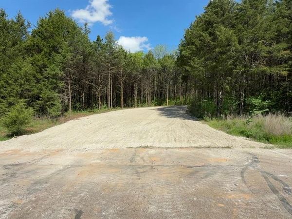 6111 Tall Cedars Road, Hillsboro, MO 63050