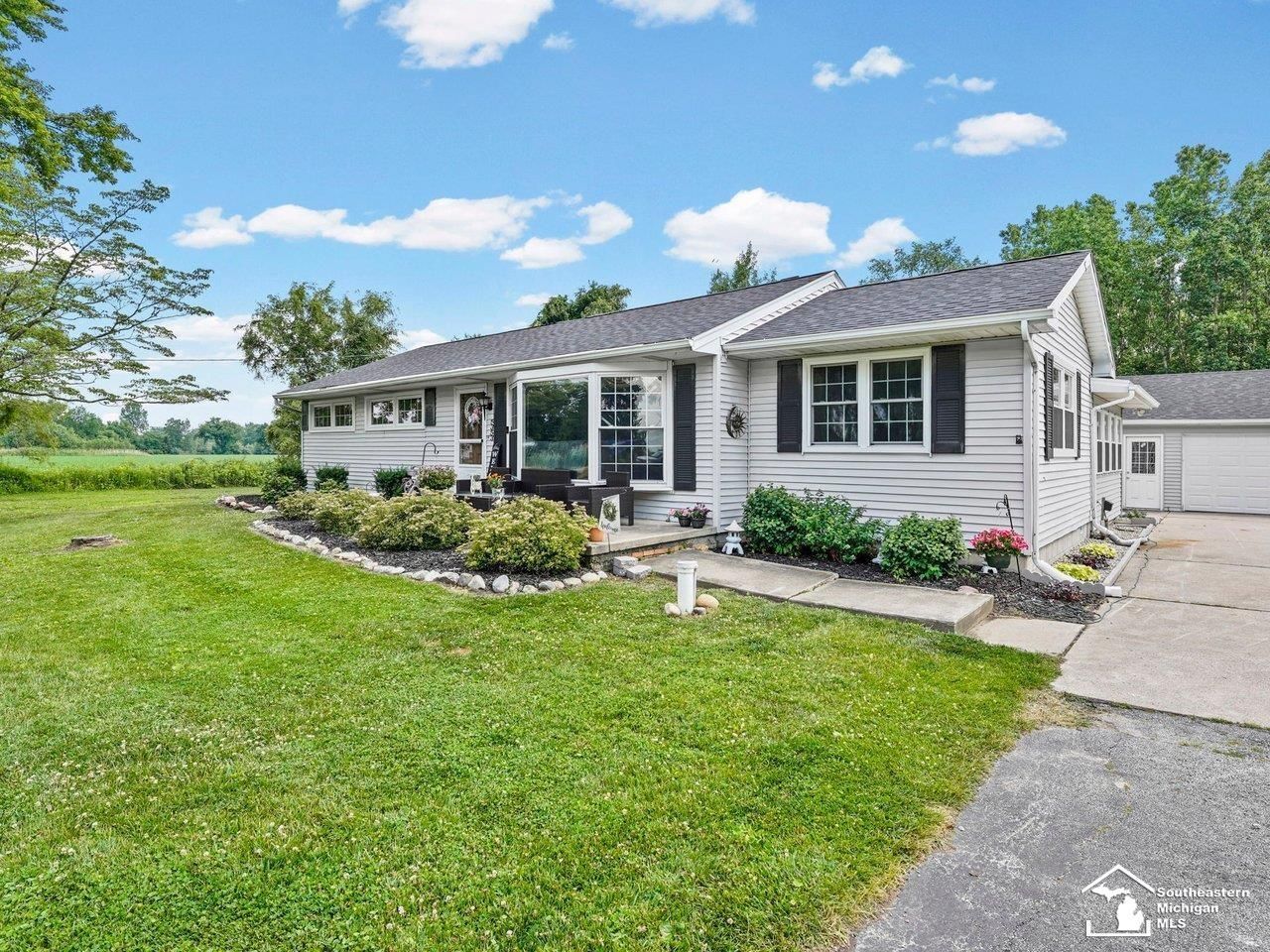5353 School Road, Petersburg, MI 49270 Main Photo