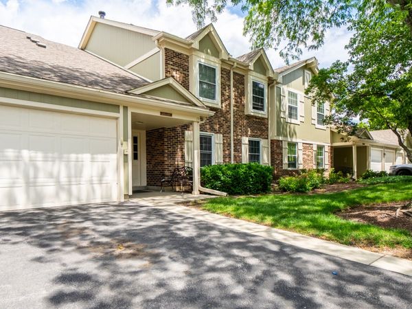 233 Blossom Court , Unit 233, Buffalo Grove, IL 60089