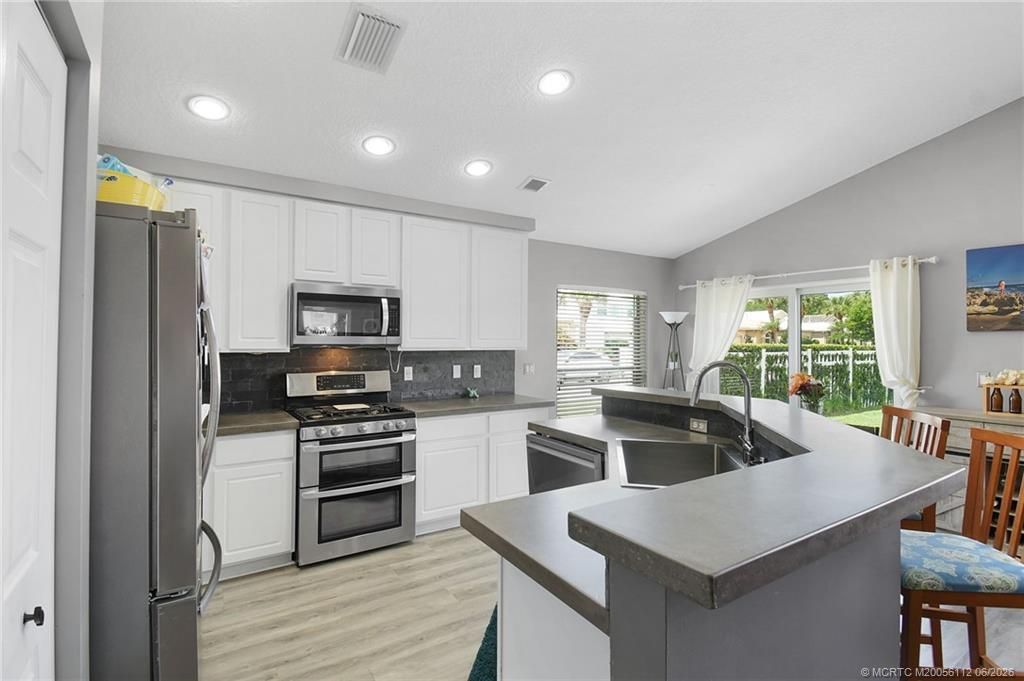 1015 SE Westminster Place , Stuart, FL 34997 Photo