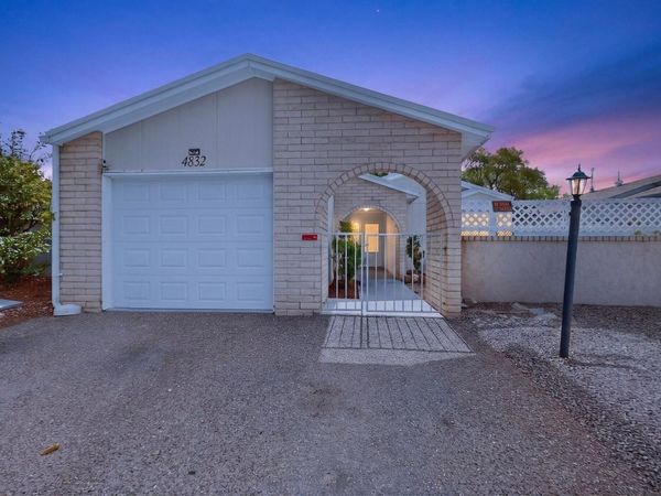4832 Platinum Loop NE, Rio Rancho, NM 87124