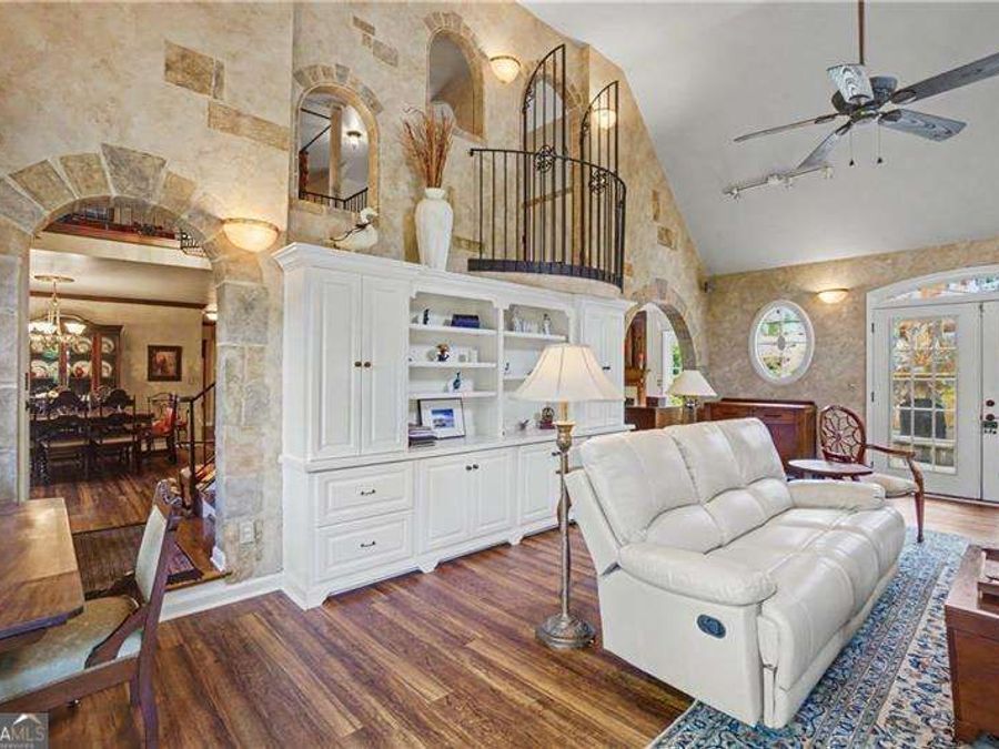 Property Image 30