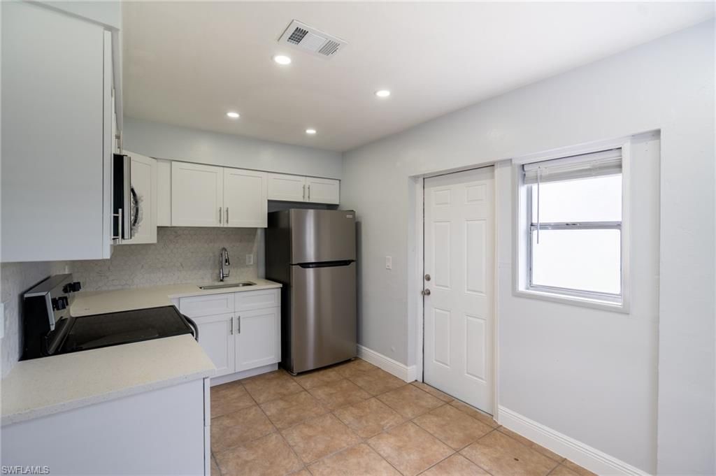1940 48th St Sw, Naples, FL 34116 Photo