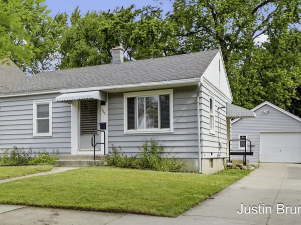 115 Montrose Street NE, Grand Rapids, MI 49505