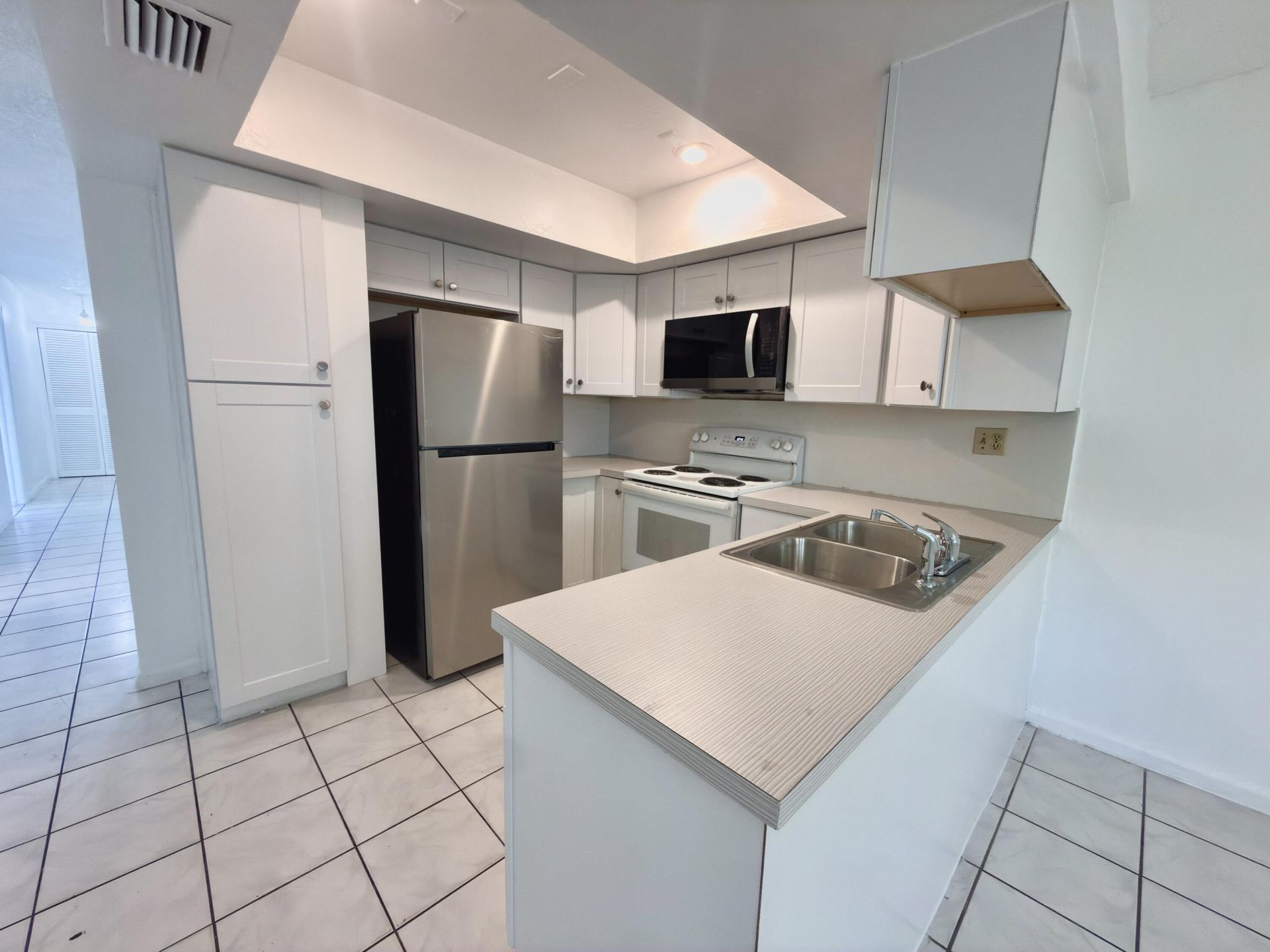 7643 NW 74th Avenue, Unit 1-2, Tamarac, FL 33321 Photo