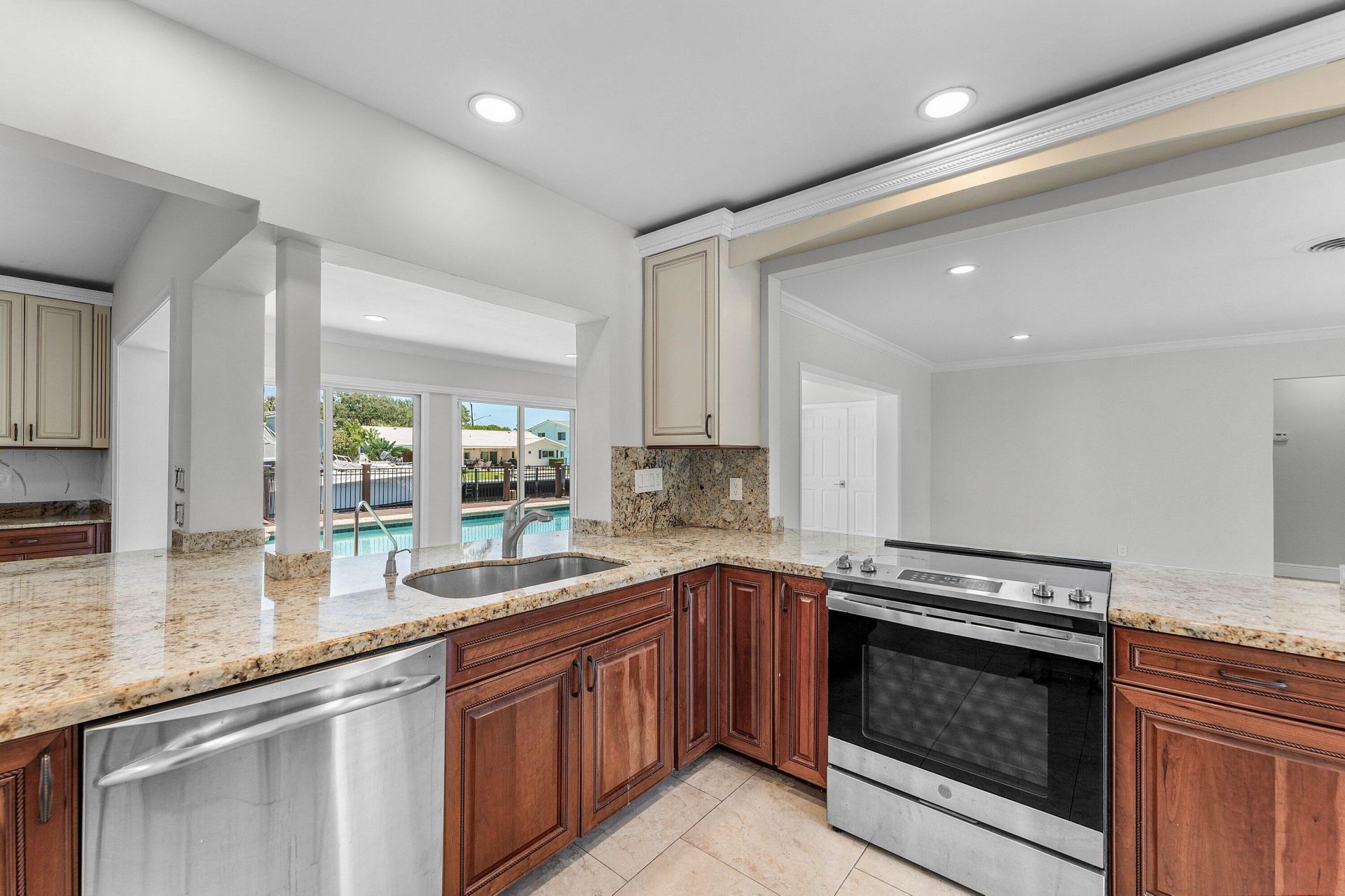 1525 SE 6th Street, Deerfield Beach, FL 33441 Photo