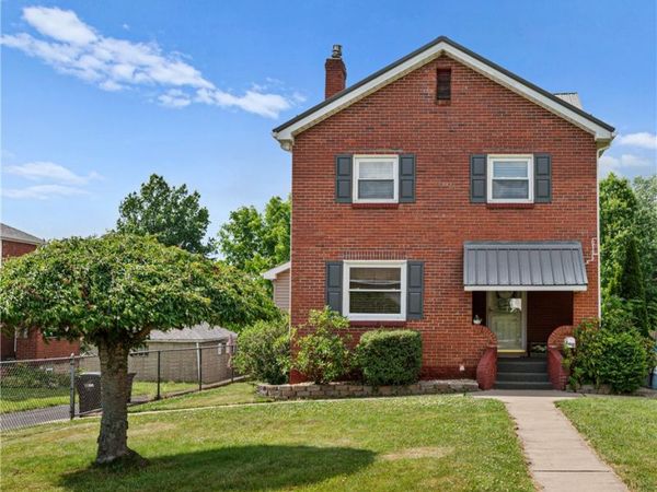1206 Dalewood Dr, Mckeesport, PA 15135