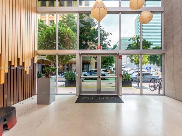 151 SE 1st St , Unit 807, Miami, FL 33131