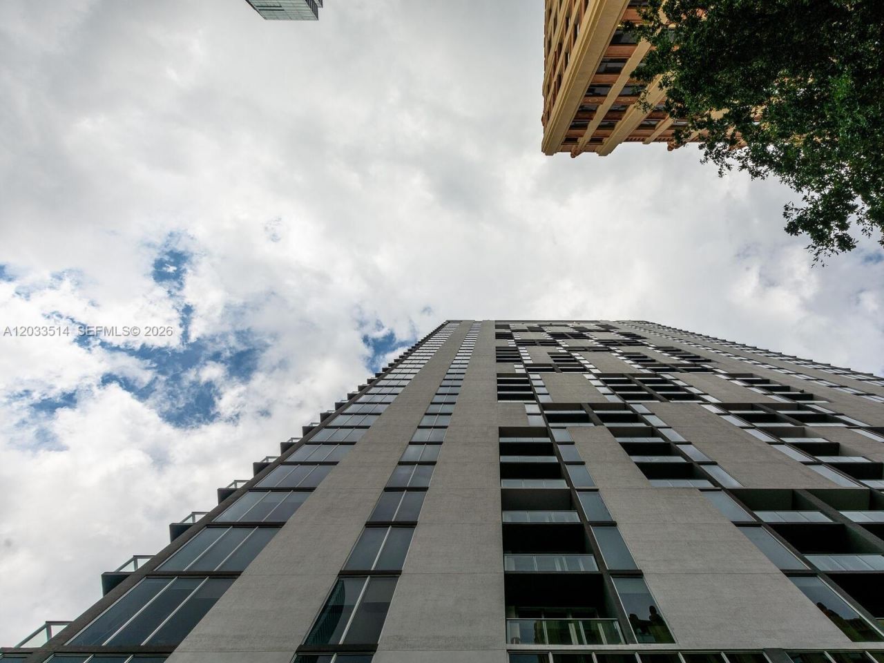 151 SE 1st St , Unit 807, Miami, FL 33131 Photo