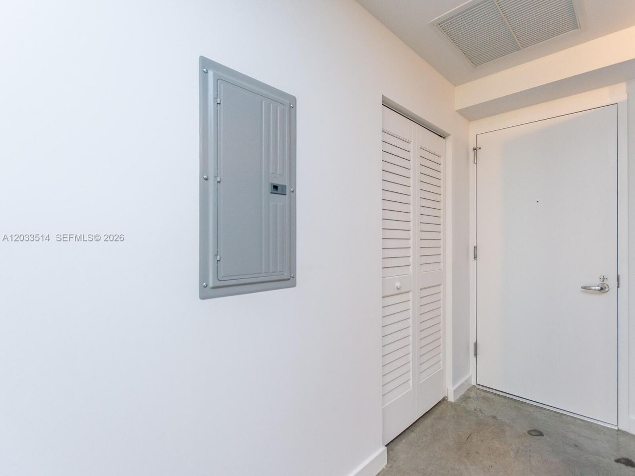 151 SE 1st St , Unit 807, Miami, FL 33131 Photo