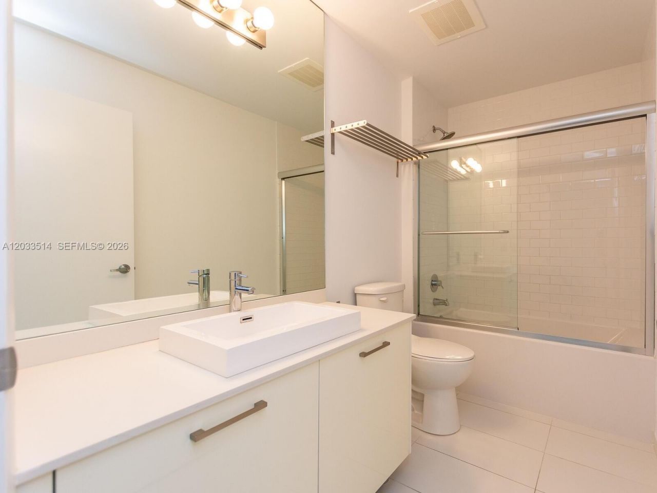 151 SE 1st St , Unit 807, Miami, FL 33131 Photo