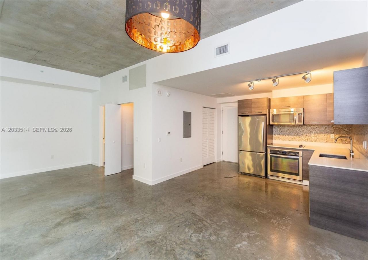 151 SE 1st St , Unit 807, Miami, FL 33131 Photo