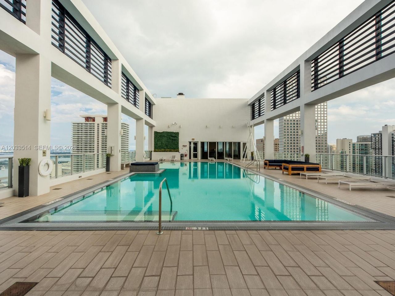 151 SE 1st St , Unit 807, Miami, FL 33131 Photo