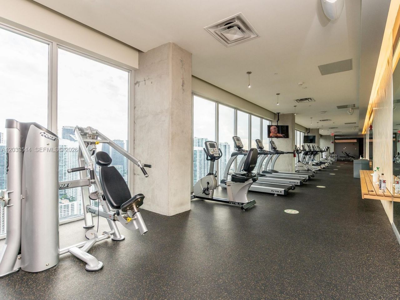 151 SE 1st St , Unit 807, Miami, FL 33131 Photo