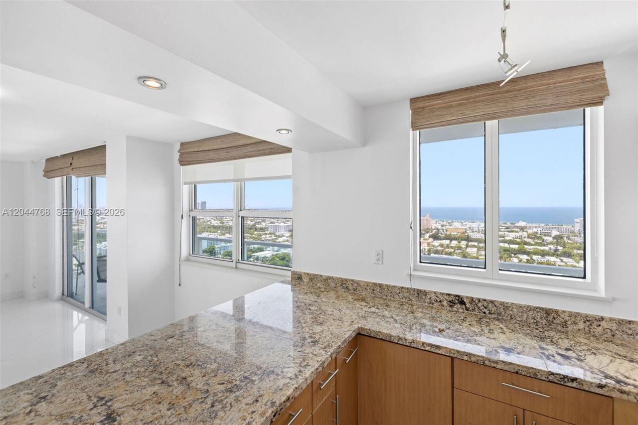 650 West Ave , Unit 2912, Miami Beach, FL 33139 Photo
