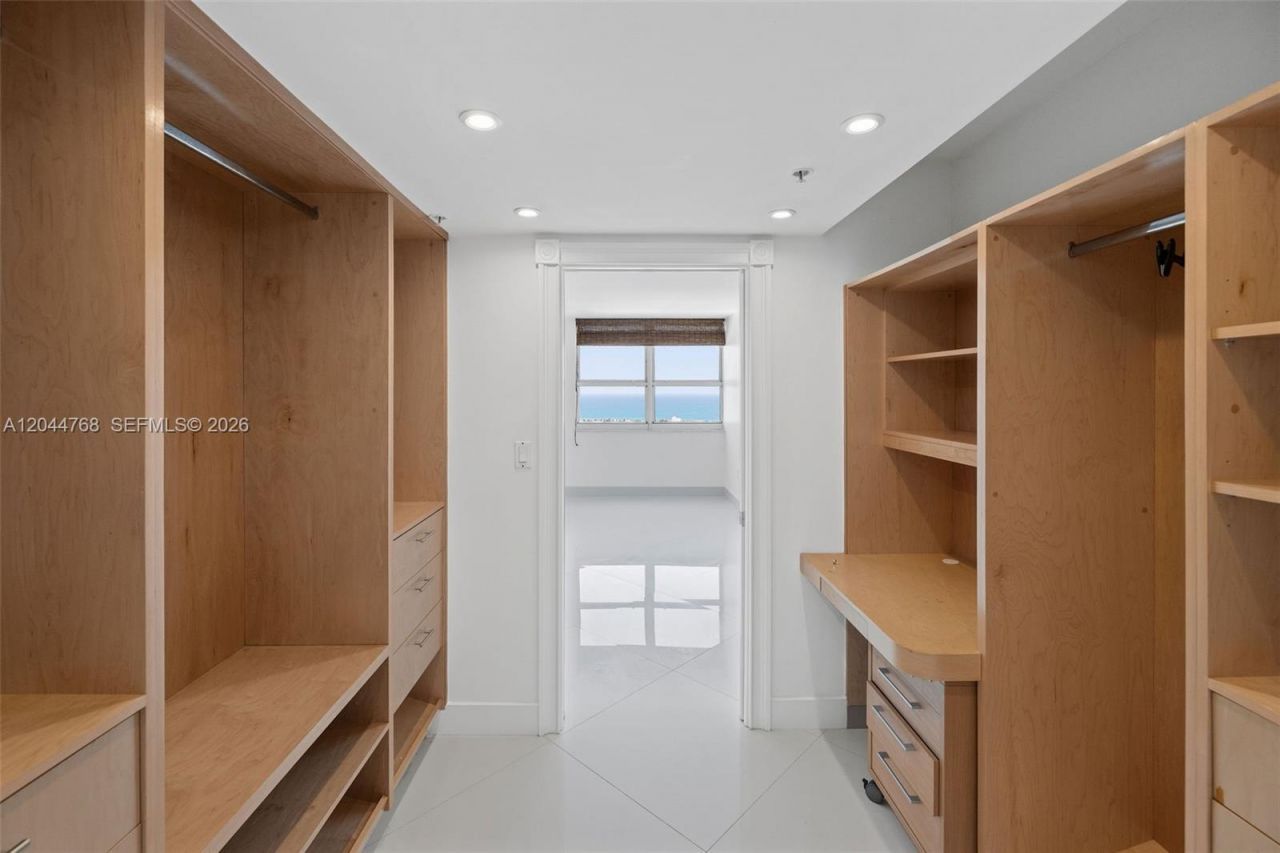 650 West Ave , Unit 2912, Miami Beach, FL 33139 Photo