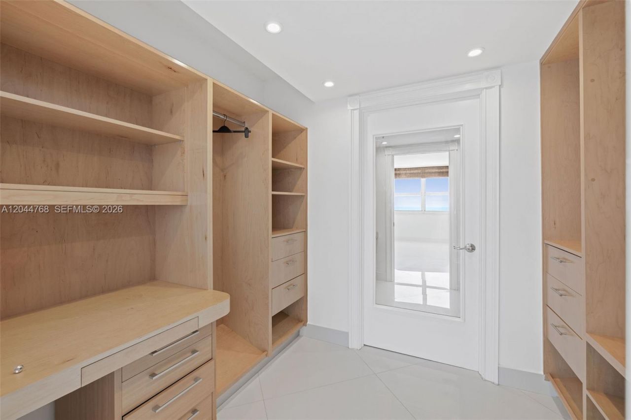 650 West Ave , Unit 2912, Miami Beach, FL 33139 Photo