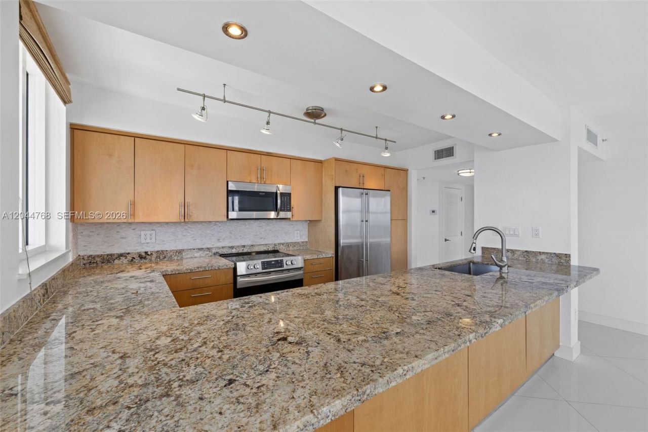 650 West Ave , Unit 2912, Miami Beach, FL 33139 Photo