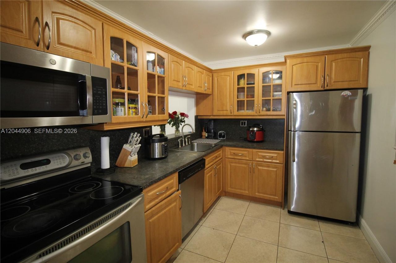 8415 SW 107th Ave, Unit 359W, Miami, FL 33173 Photo